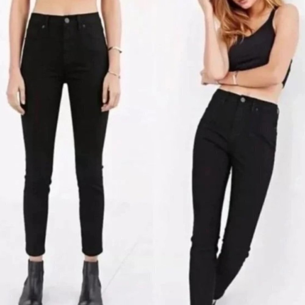 🦋 URBAN OUTFITTERS BDG Black Twig High Rise Cropped Jeans Retro Grunge Casual